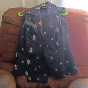 Two piece floral sleeveless